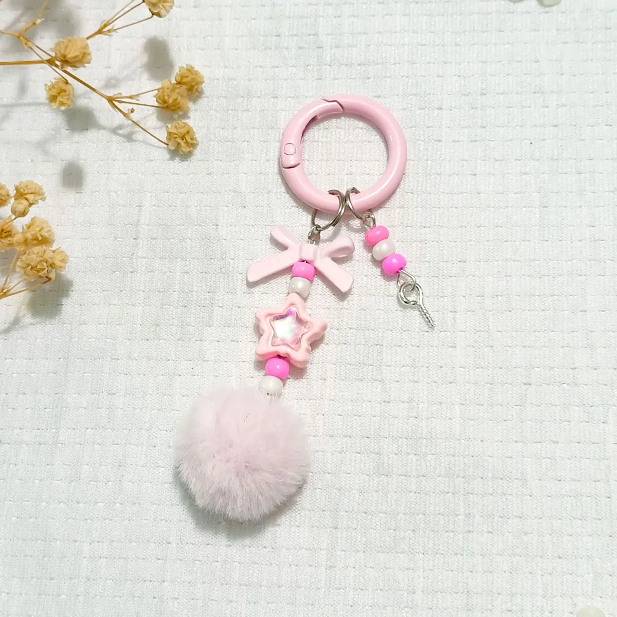 Star Pom-Pom Blind Box Beaded Keychain – DIY Handmade Bag Charm, Autumn/Winter Purse Hanger with Lucky "Fu" Charms & Cute Beads